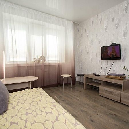 Apartment On Nauki Avenue นิปโปร ภายนอก รูปภาพ